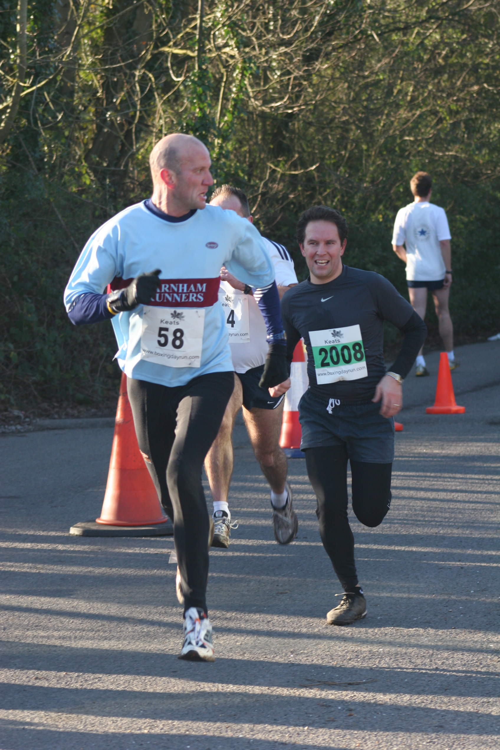 Stuart Morgan & Mark Bristow battle it out